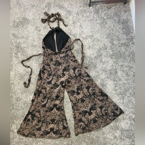 Free People Kissing Sunlight Halter Top Wide Leg Jumpsuit Black Floral Sz Small - Picture 8 of 16